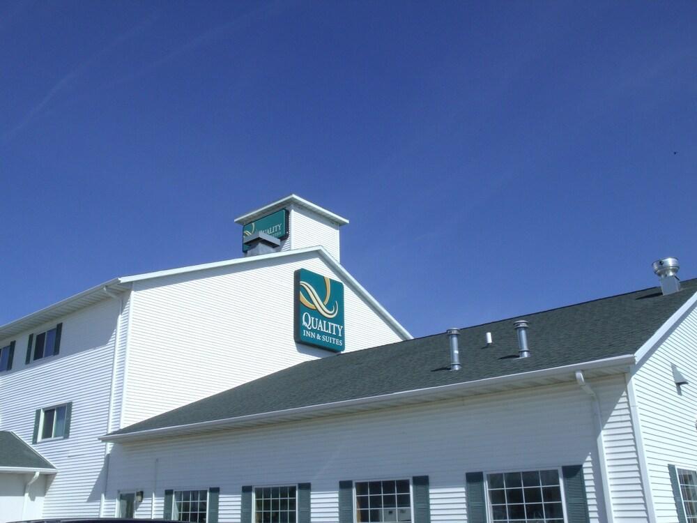 Quality Inn & Suites Eldridge Davenport North Εξωτερικό φωτογραφία