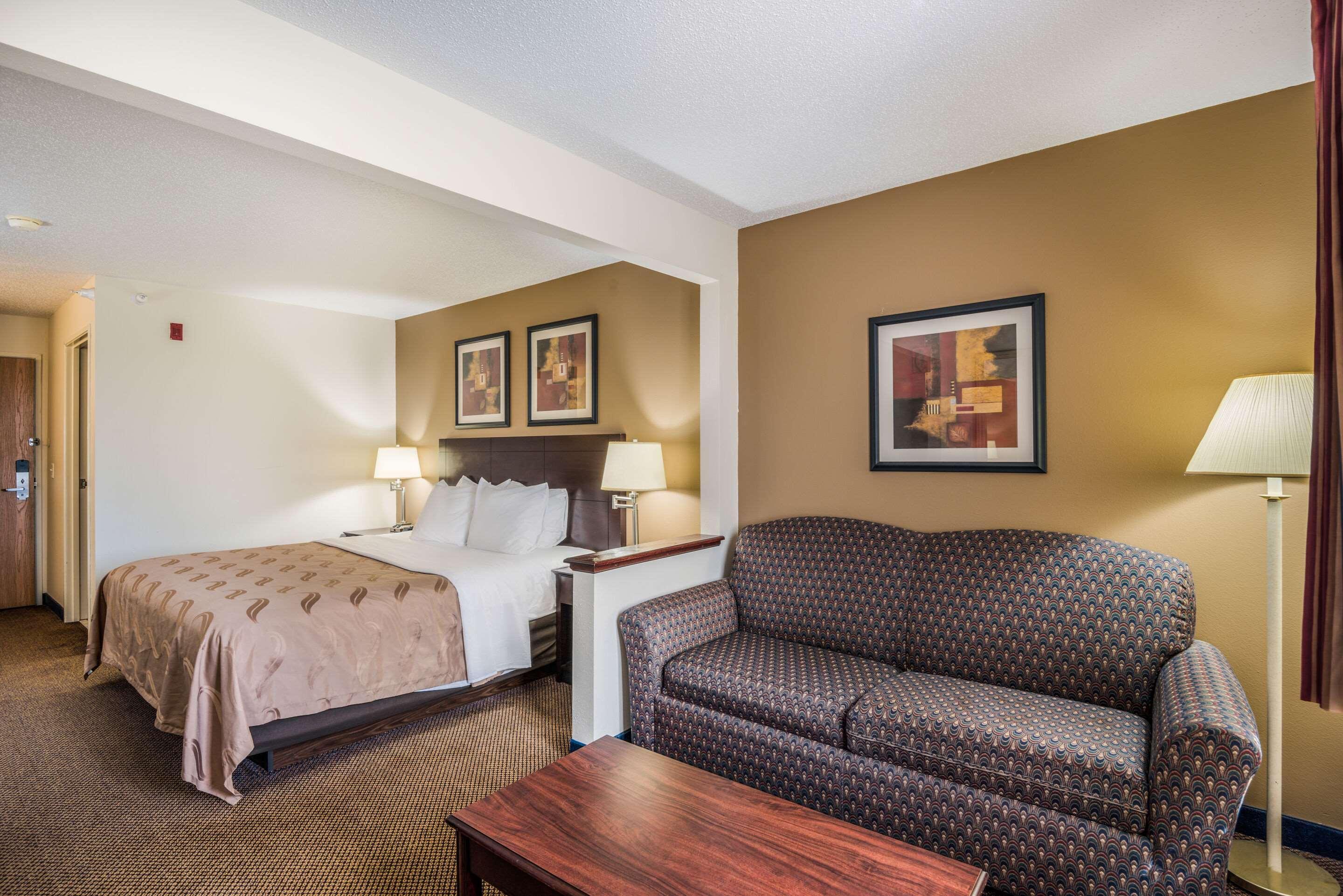 Quality Inn & Suites Eldridge Davenport North Εξωτερικό φωτογραφία