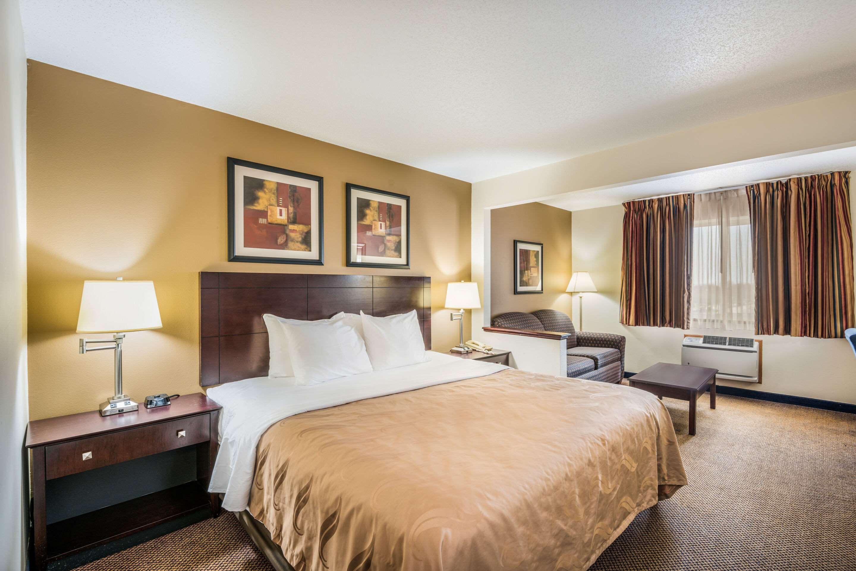 Quality Inn & Suites Eldridge Davenport North Εξωτερικό φωτογραφία
