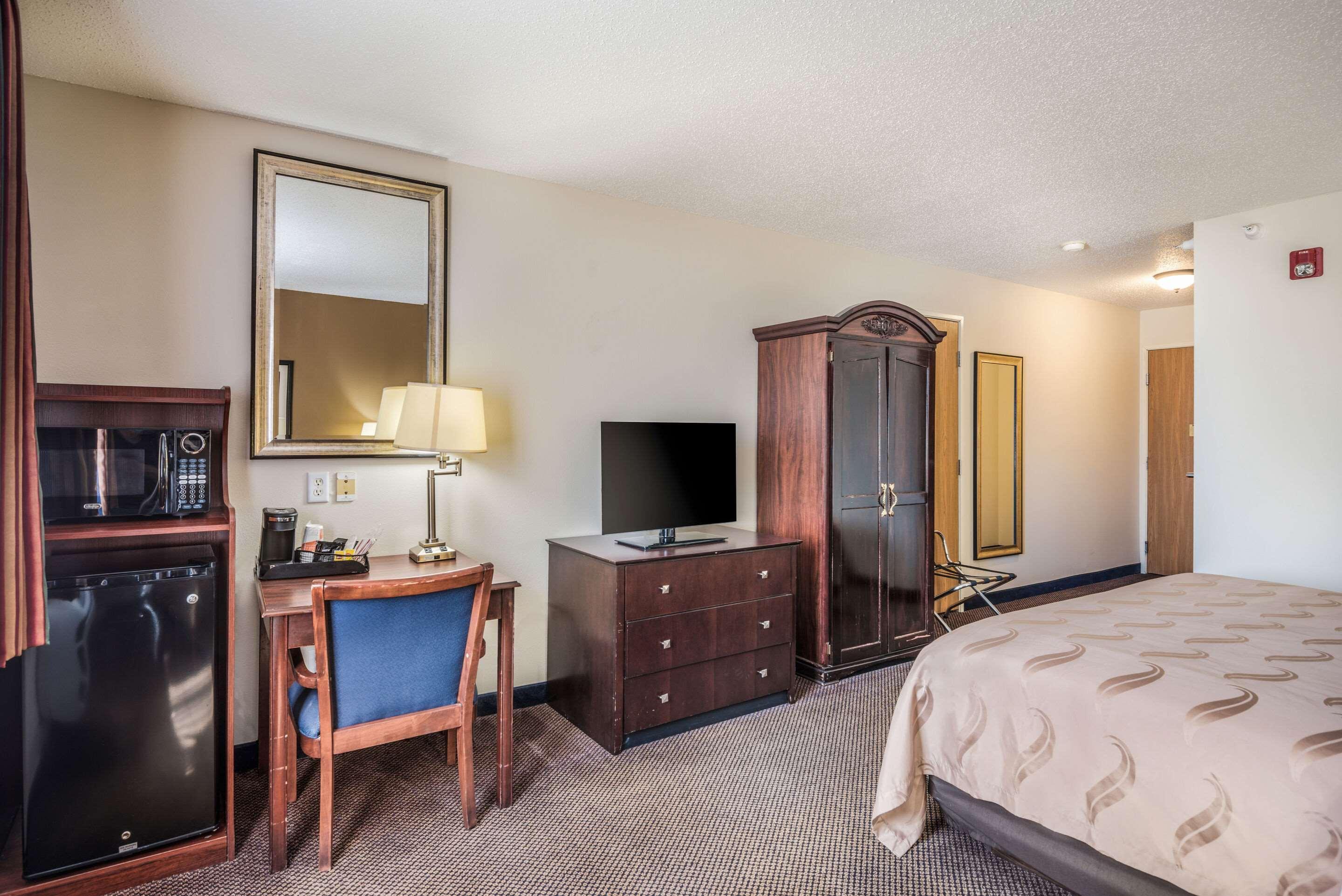 Quality Inn & Suites Eldridge Davenport North Εξωτερικό φωτογραφία