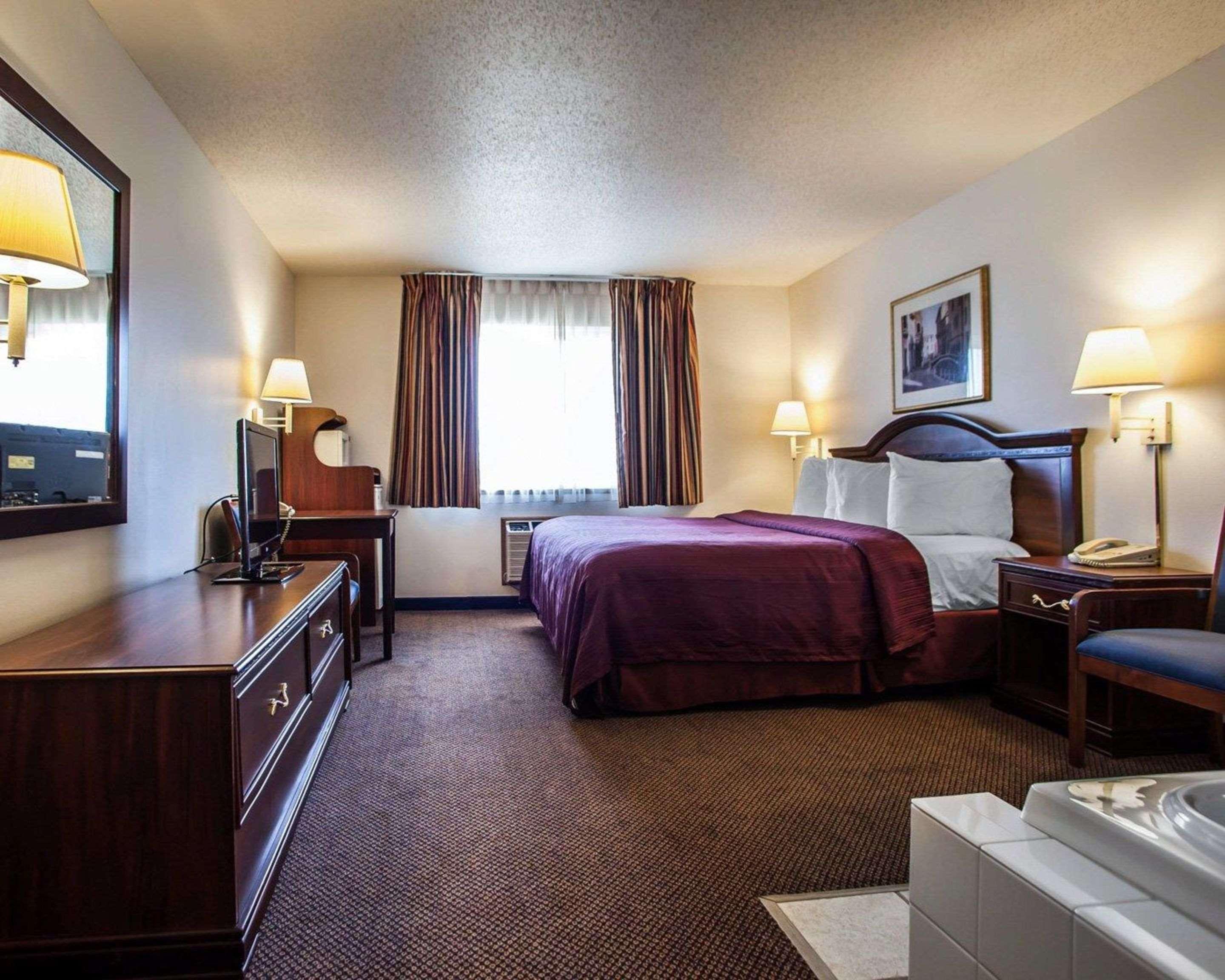 Quality Inn & Suites Eldridge Davenport North Εξωτερικό φωτογραφία
