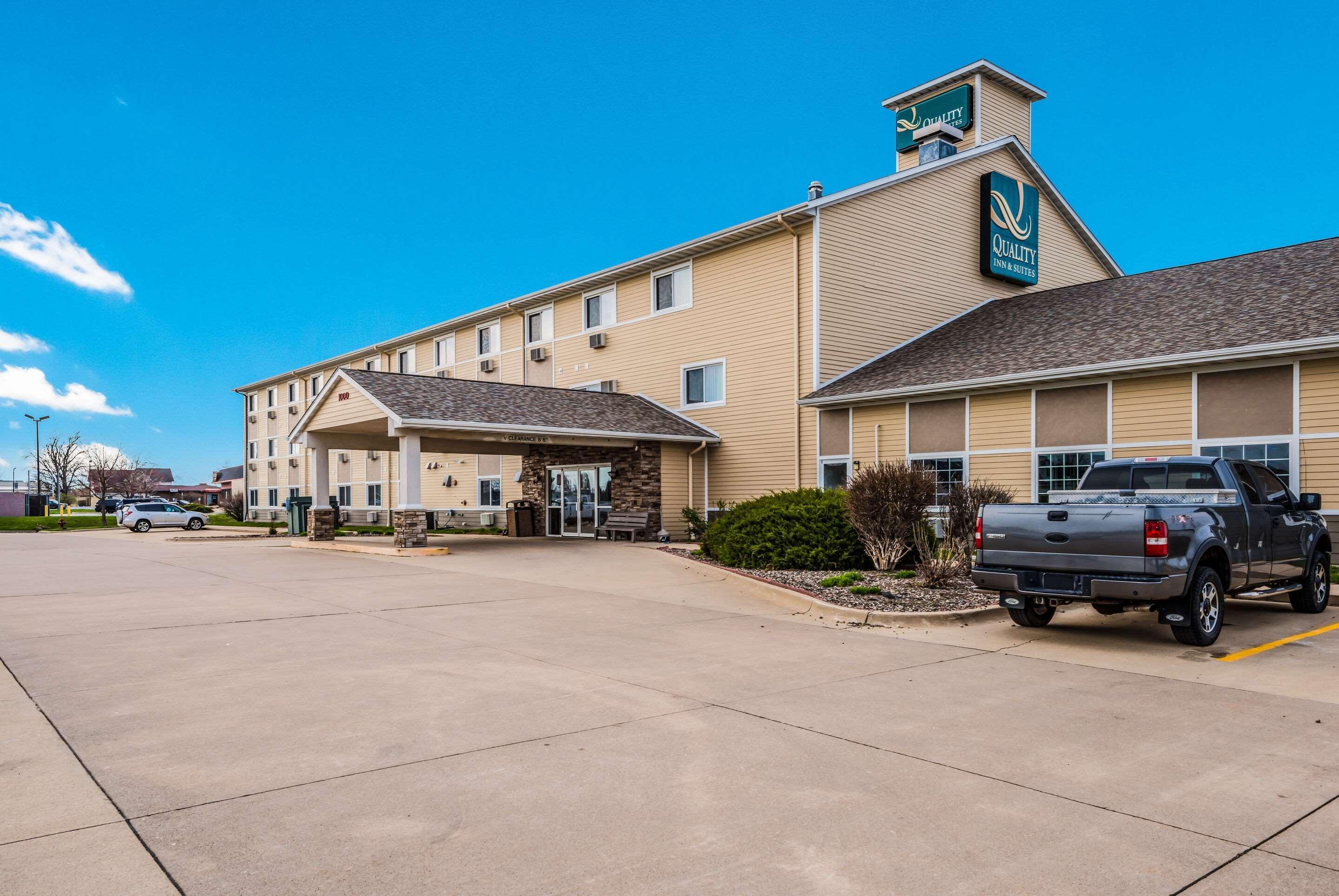 Quality Inn & Suites Eldridge Davenport North Εξωτερικό φωτογραφία