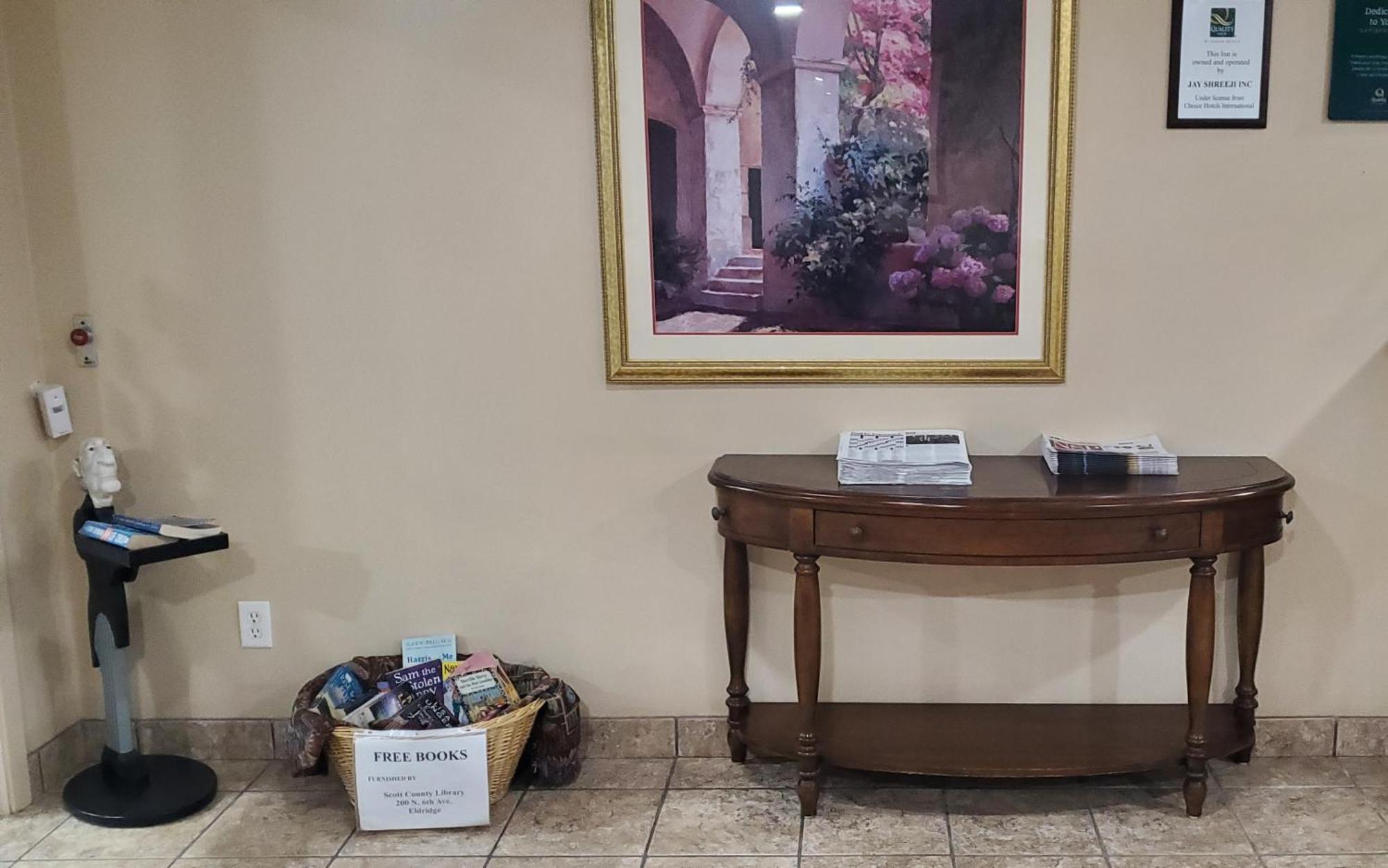 Quality Inn & Suites Eldridge Davenport North Εξωτερικό φωτογραφία