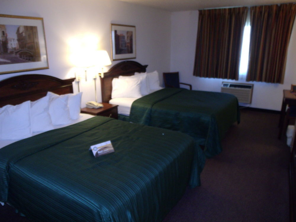 Quality Inn & Suites Eldridge Davenport North Εξωτερικό φωτογραφία